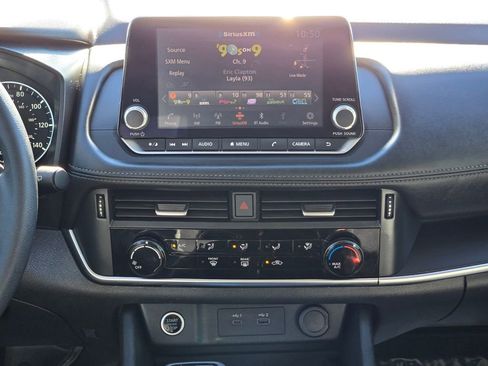 Certified 2021 Nissan Rogue S image 16