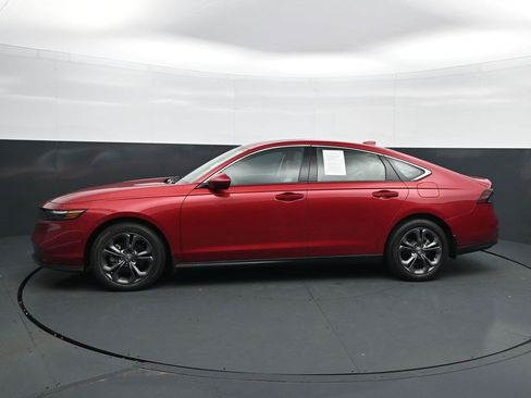 Used 2023 Honda Accord EX image 4