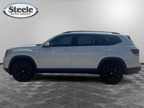 New 2026 Volkswagen Atlas SE FWD image 2