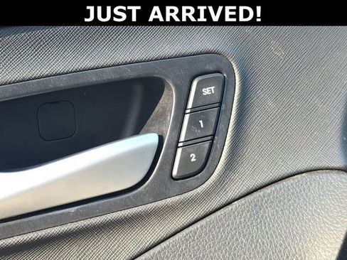 Used 2018 Hyundai Santa Fe Sport FWD image 16