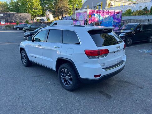 Used 2019 Jeep Grand Cherokee Limited w/ Luxury Group II AWD/4WD image 14