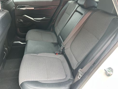 Used 2023 Kia Seltos S w/ Navigation Package FWD image 16
