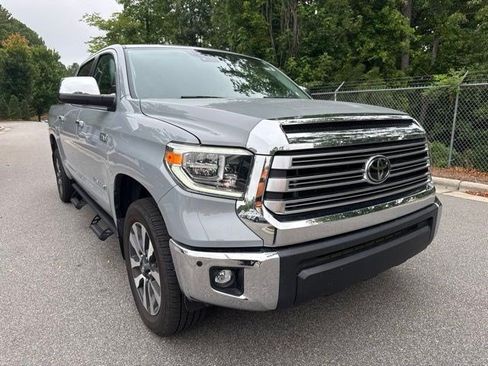 Used 2021 Toyota Tundra Limited w/ Limited Premium Package AWD/4WD image 11