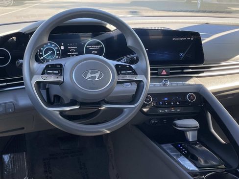 Certified 2024 Hyundai Elantra Blue image 6