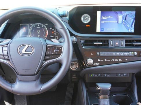 Certified 2025 Lexus ES 350 w/ Premium Package image 27