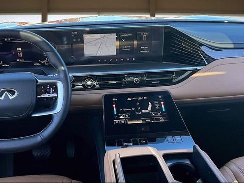 Used 2025 INFINITI QX80 Luxe image 6