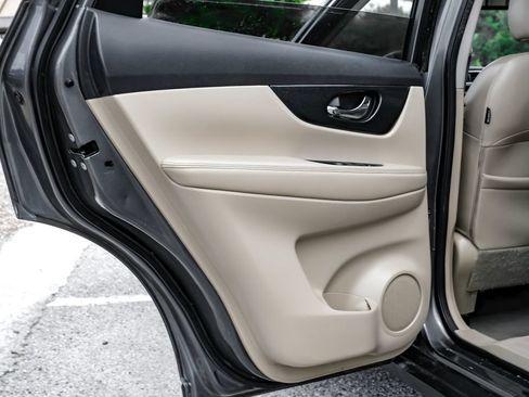 Used 2014 Nissan Rogue SL FWD image 39