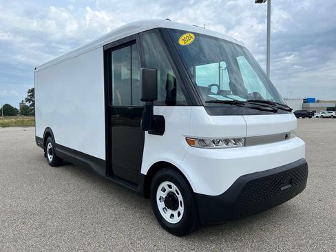 Used 2024 Chevrolet Brightdrop 600 w/ Battery Pack, Max Range AWD/4WD image 8