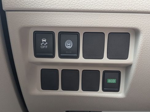 Used 2019 Nissan Rogue Sport SV image 25