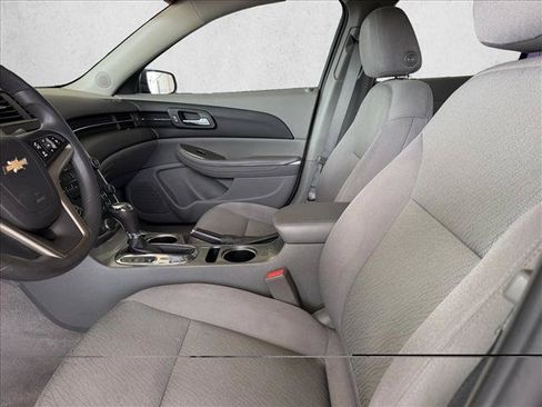 Used 2015 Chevrolet Malibu LS FWD image 9