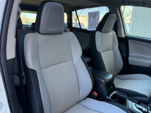 Used 2016 Toyota RAV4 XLE image 21