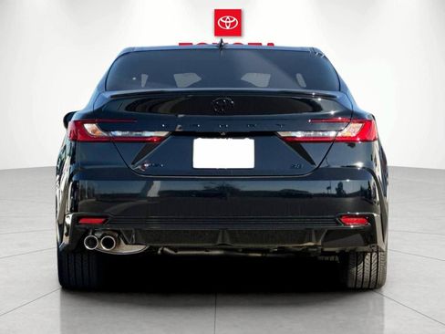 New 2026 Toyota Camry Hybrid FWD image 4