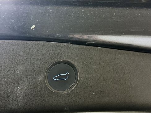 Used 2022 Tesla Model 3 Long Range image 32