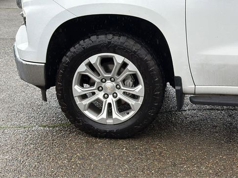 Certified 2022 Chevrolet Silverado 1500 LTZ w/ LTZ Convenience Package II image 9