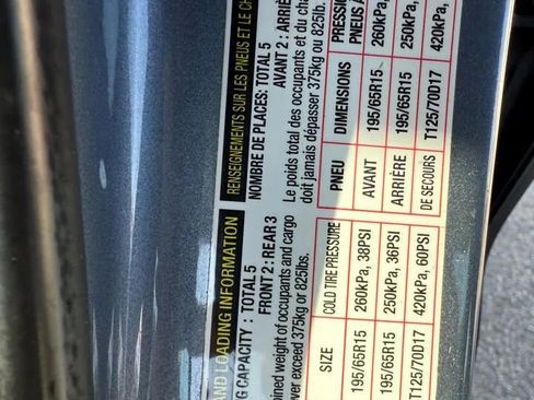 Used 2021 Toyota Corolla L image 41