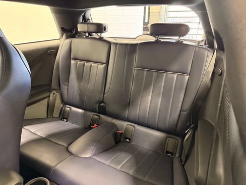 Certified 2025 MINI Cooper S FWD image 19