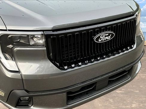 Certified 2025 Ford Maverick Lobo AWD/4WD image 34