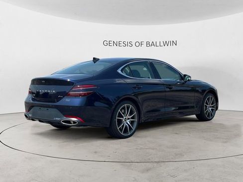 Used 2026 Genesis G70 2.5T Prestige image 9