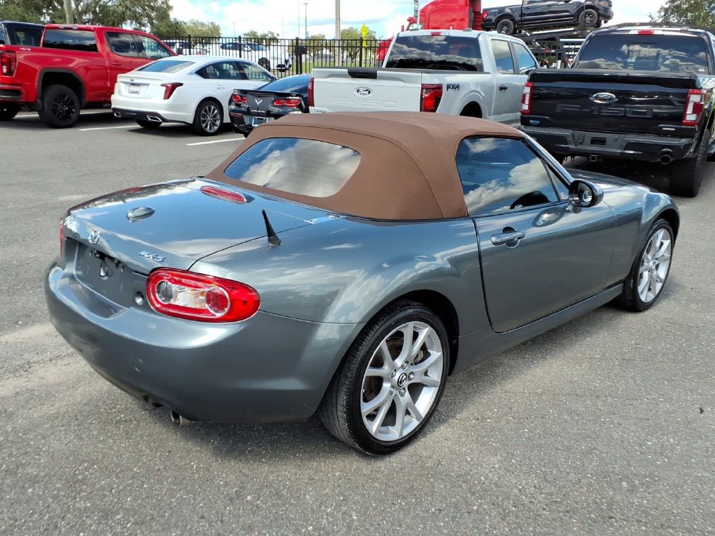 Used 2013 MAZDA MX-5 Miata Grand Touring RWD image 8