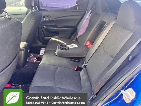 Used 2013 Dodge Avenger SE FWD image 10