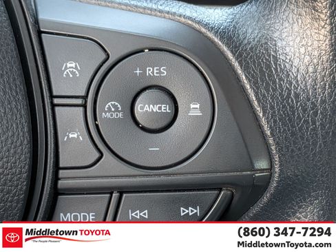 Used 2025 Toyota Corolla Cross L AWD/4WD image 20