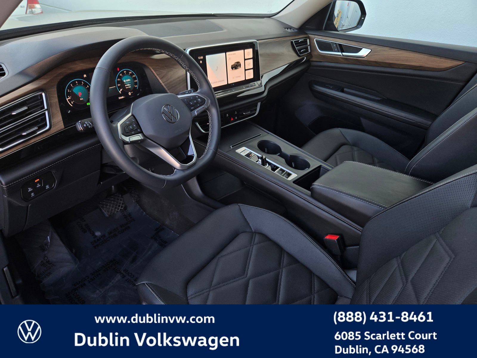 Used 2024 Volkswagen Atlas SE AWD/4WD image 9