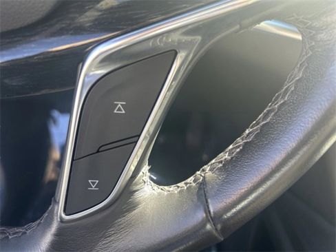 Used 2023 Cadillac XT5 Premium Luxury image 15