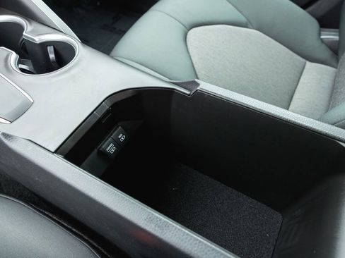 Certified 2022 Toyota Camry LE w/ Carpet Mat Package (TMS) FWD image 23