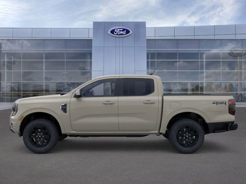 New 2025 Ford Ranger Lariat w/ Black Appearance Package image 3