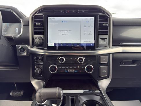 Used 2022 Ford F150 Lariat AWD/4WD image 15