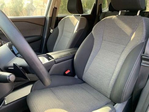 Used 2023 Nissan Rogue SV image 14