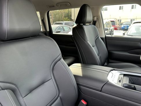 New 2026 Nissan Armada SV RWD image 15