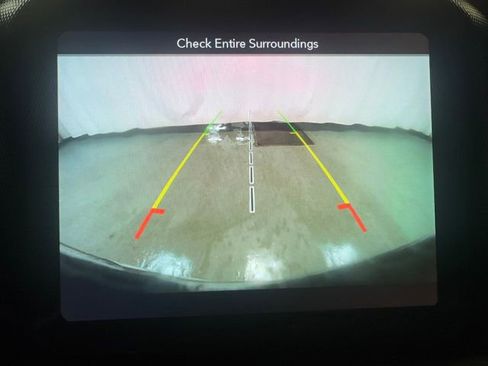 Used 2018 Jeep Wrangler Unlimited Sahara image 24