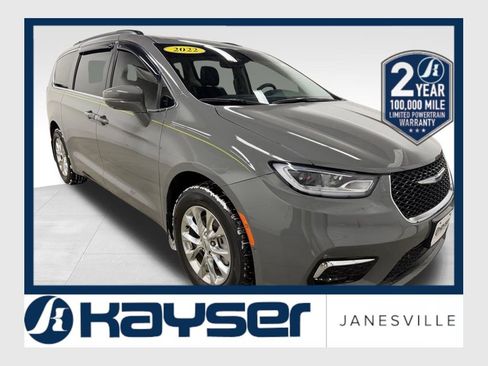 Used 2022 Chrysler Pacifica Touring-L w/ Uconnect Theater Family Group image 1