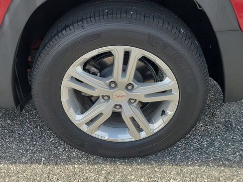 Used 2019 GMC Terrain SLE w/ Driver Convenience Package FWD image 5