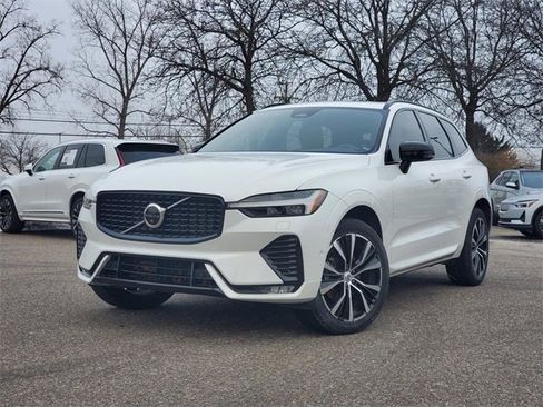 Certified 2023 Volvo XC60 B5 Ultimate w/ Climate Package image 1