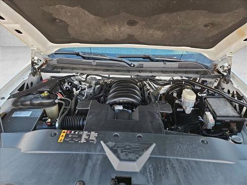 Used 2018 Chevrolet Silverado 1500 High Country image 24