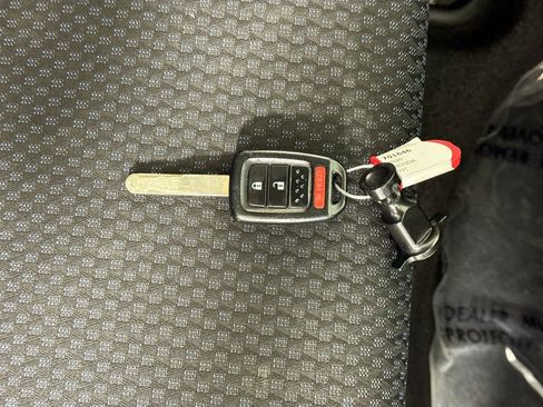 Used 2020 Honda Fit LX image 32