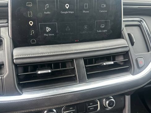 Used 2023 GMC Yukon SLT w/ SLT Premium Package AWD/4WD image 17