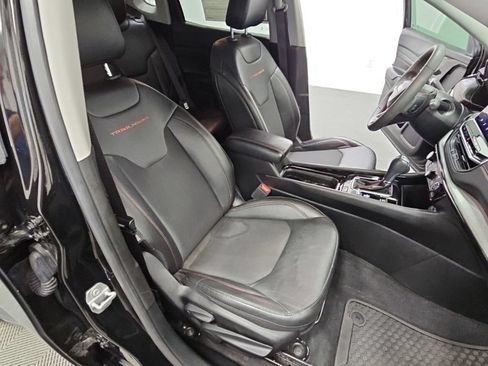 Used 2022 Jeep Compass Trailhawk AWD/4WD image 41