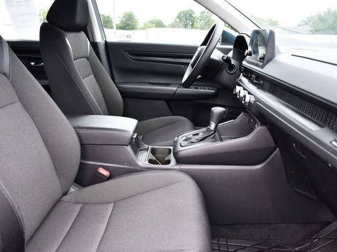Used 2023 Honda CR-V LX image 30