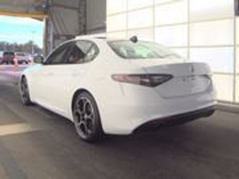 Used 2024 Alfa Romeo Giulia Ti w/ Active Assist Plus Package RWD image 8