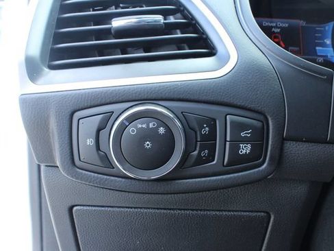Used 2023 Ford Edge SEL w/ Convenience Package AWD/4WD image 15
