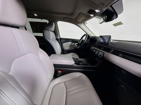 Used 2025 Honda Pilot Touring image 30