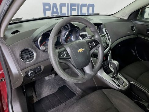Used 2015 Chevrolet Cruze LT FWD image 9