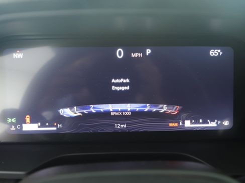 New 2025 Jeep Grand Cherokee Laredo w/ MOPAR Finishing Package image 17