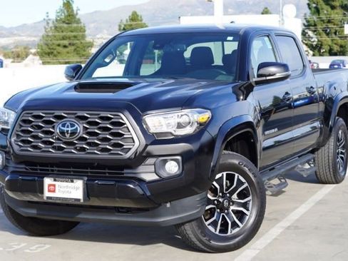 Certified 2021 Toyota Tacoma TRD Sport w/ Technology Package image 4
