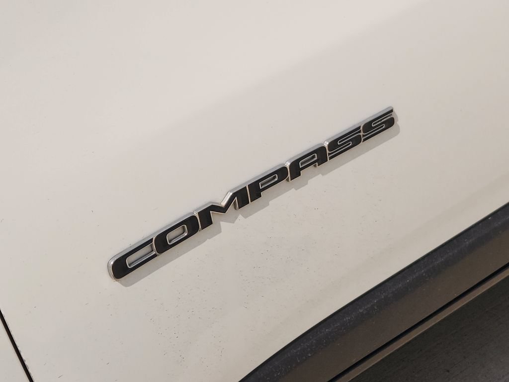 Used 2021 Jeep Compass Limited AWD/4WD image 12