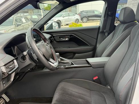 Used 2025 Acura ADX A-Spec FWD image 9
