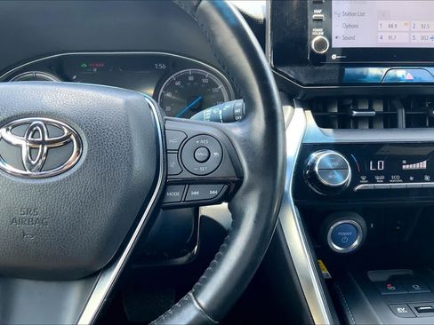 Used 2021 Toyota Venza XLE w/ Softex Package AWD/4WD image 24